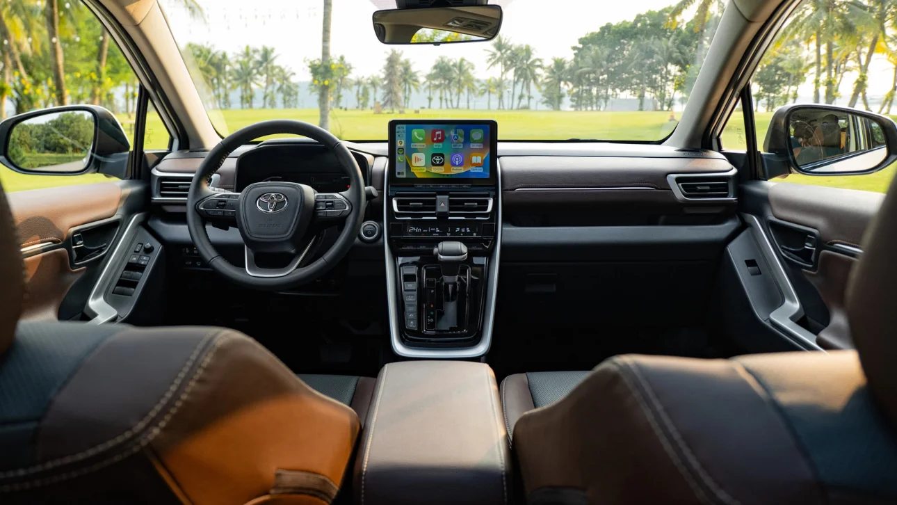 Toyota Innova Cross màn hình giải trí