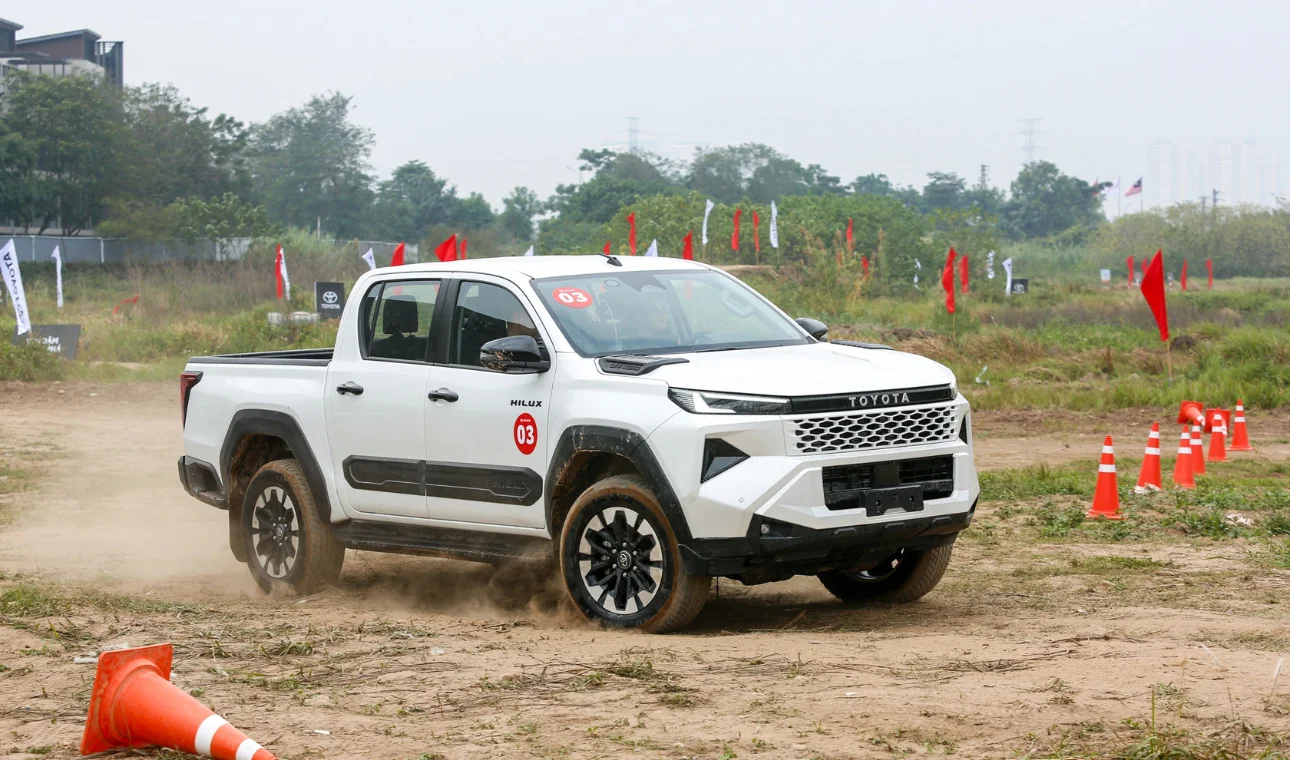 Toyota Hilux 10