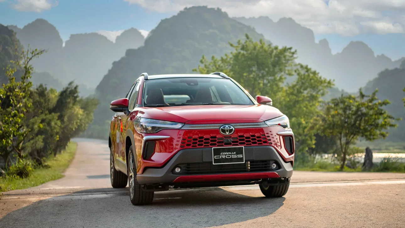 Toyota Corolla Cross thư viện ảnh 2